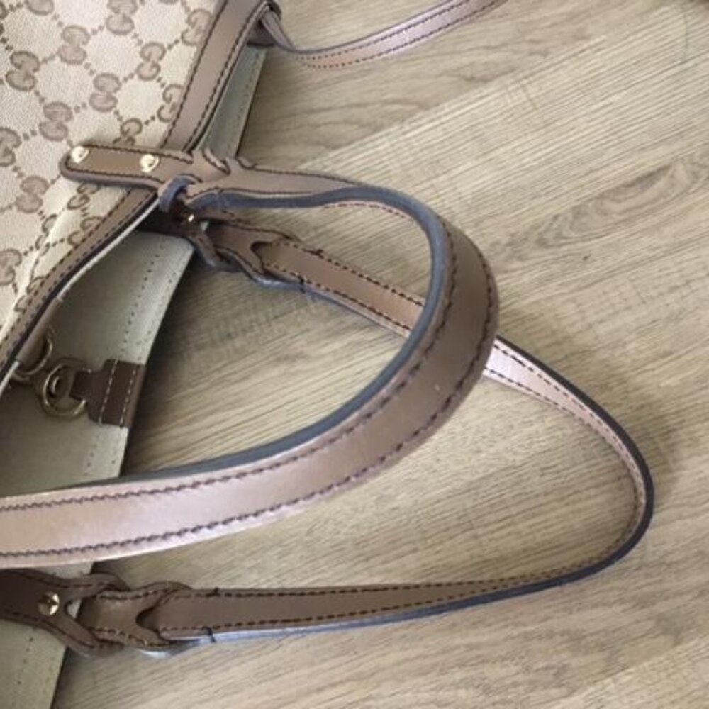 Authentic Gucci GG Canvas Tote Bag with Attached Gucci Leather Pouch - Picture 4 of 14
